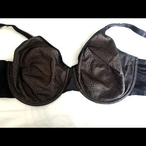 Chantelle bra
